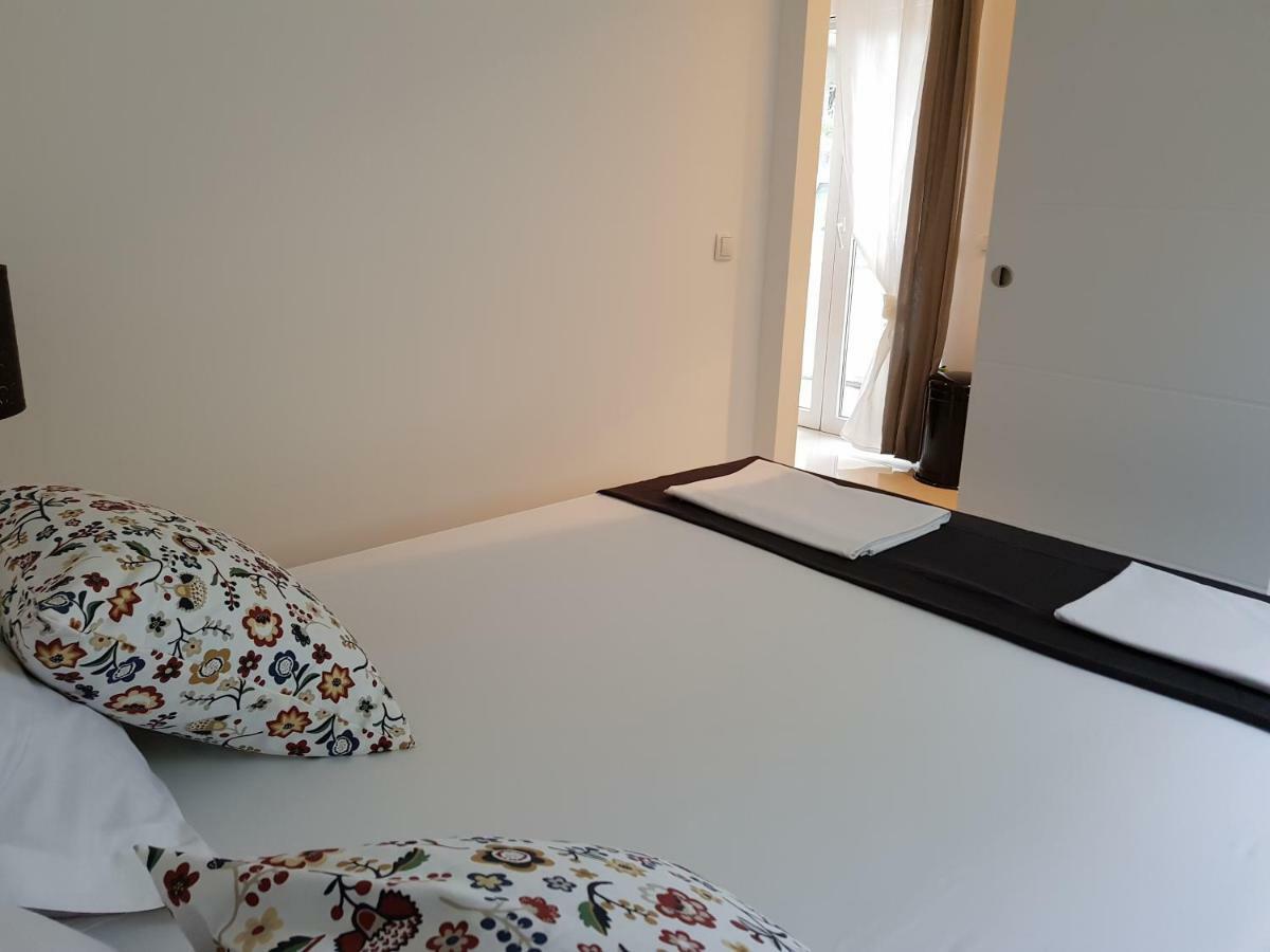 Apartments Luce Trogir Exterior photo